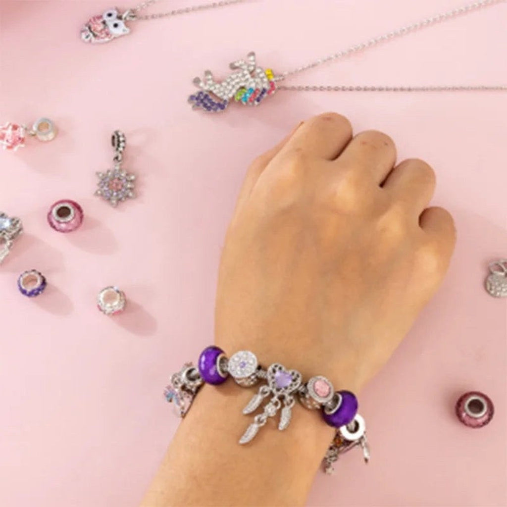 Calendrier de l'Avent Bijoux 2026 – 24 charms et bracelet